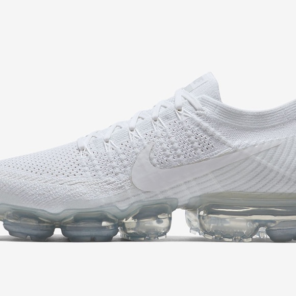 nike vapormax white christmas
